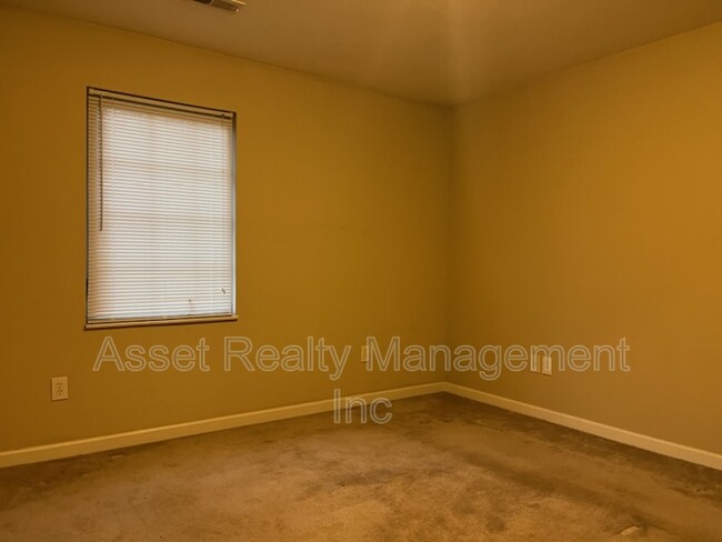 Building Photo - 8122 Elderberry Dr NW