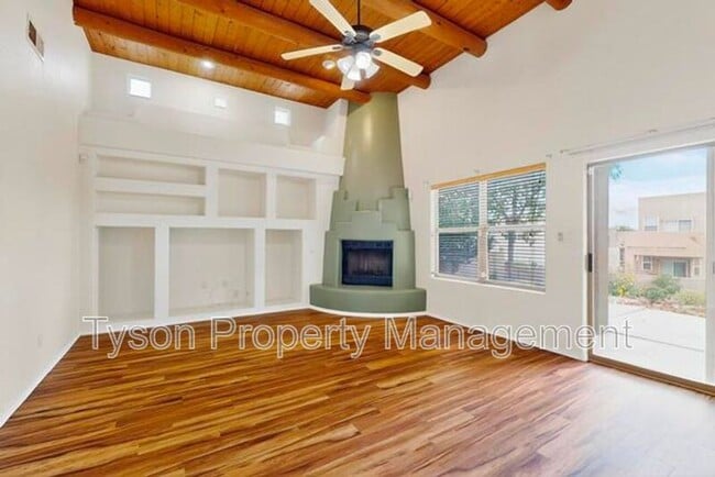 Building Photo - 10909 Pasquale Dr NW