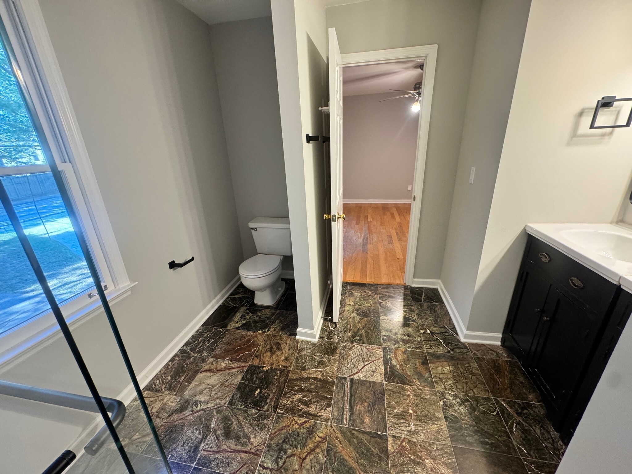 Building Photo - Room in Townhome on Cooper Lake Dr SE