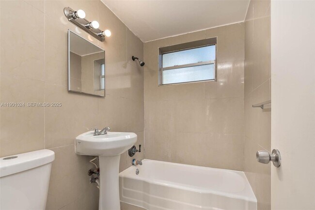 Building Photo - 1685 Jefferson Ave