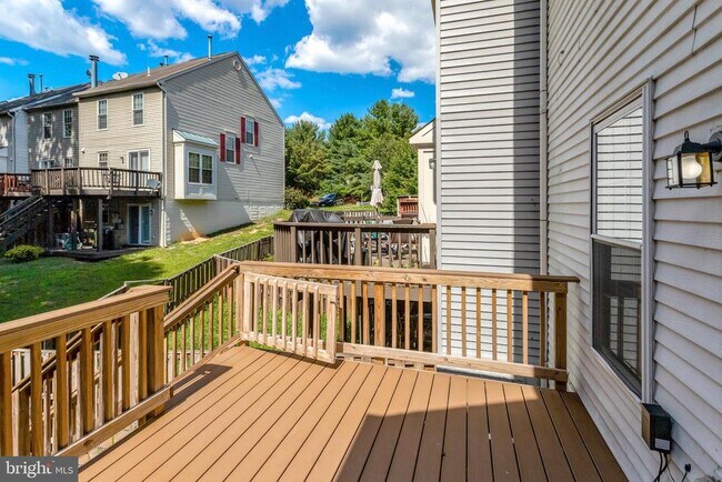 Building Photo - 15462 Windsong Ln
