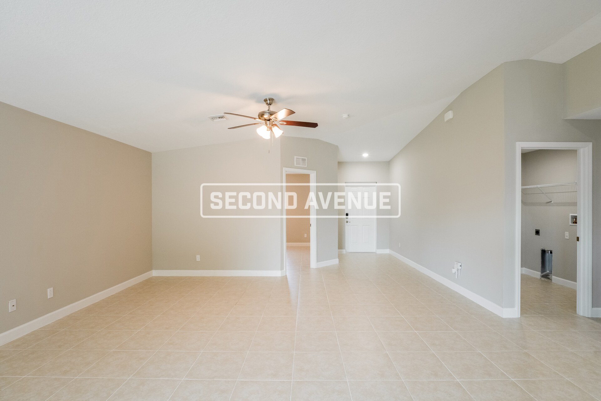 Building Photo - 3090 Tinley Rd SE