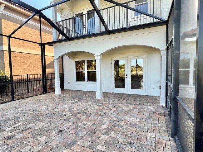 Building Photo - 250 Calusa Blvd