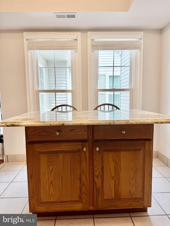 Building Photo - 1 Foxborough Ct