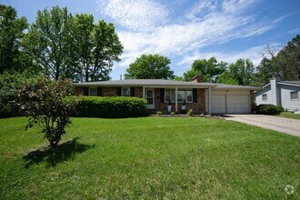 Building Photo - Charming Home in Valley View Gardens