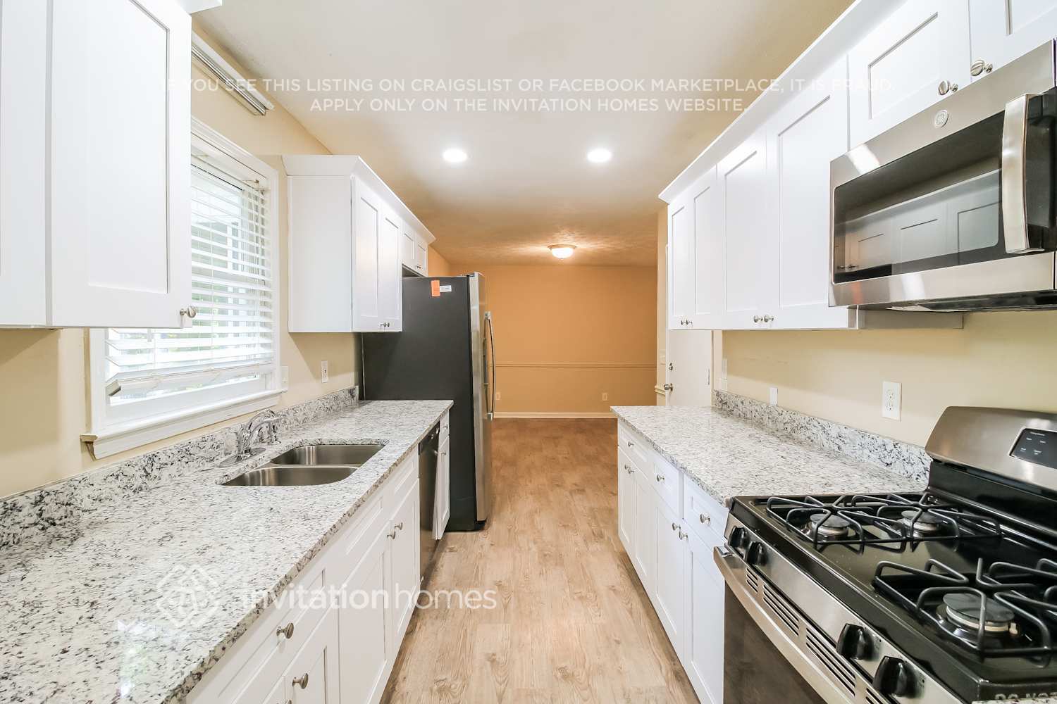 Building Photo - 321 Sherwood Cir SE