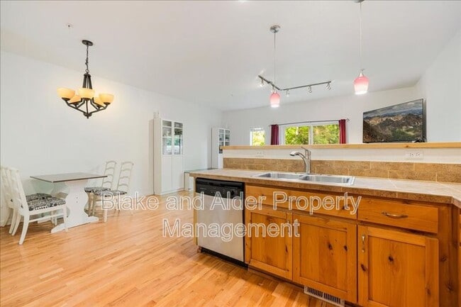 Building Photo - 445 SW 149th Terrace