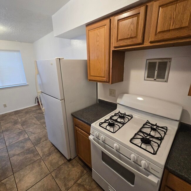 Building Photo - 10616 Towner Ave NE