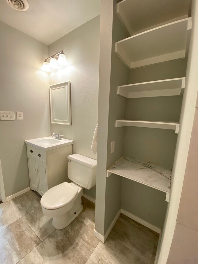 Building Photo - 3944 Boca Bay Dr