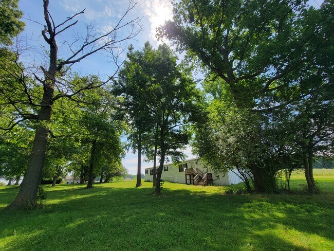 Building Photo - 3114 Dairyland Rd