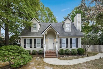 Building Photo - 2130 Hull Rd