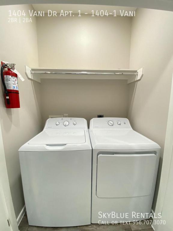 Building Photo - 1404 Vani Dr