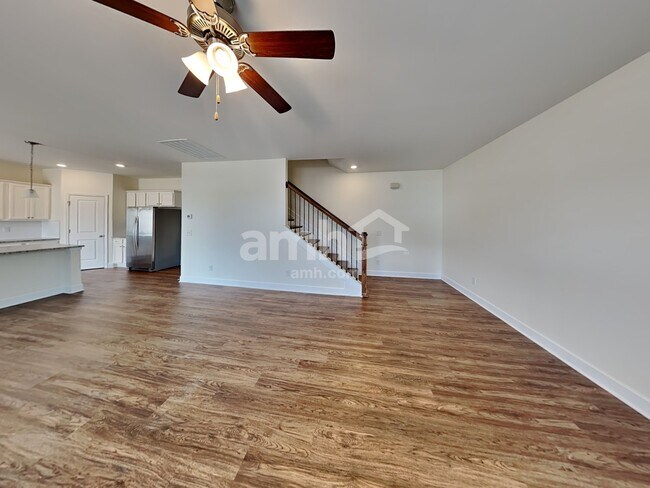 Building Photo - 5290 Lake Maxwell Dr
