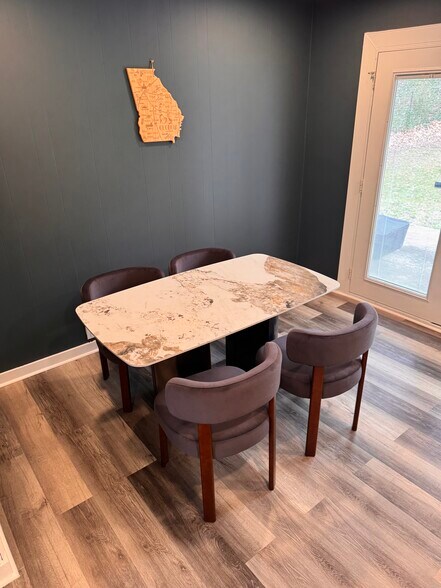 Dinning room - 2394 Bouldercliff Way SE