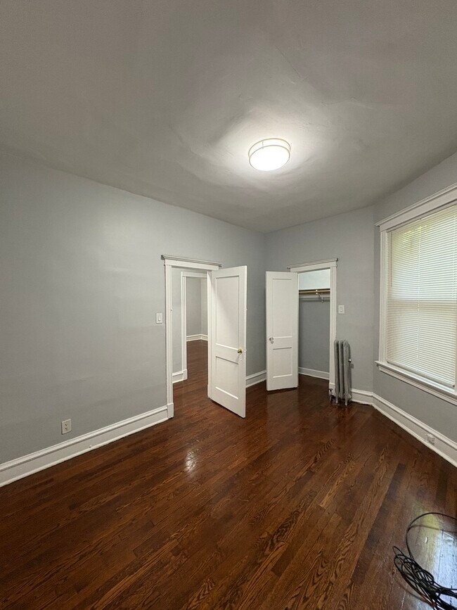 Building Photo - 6239 S Eberhart Ave