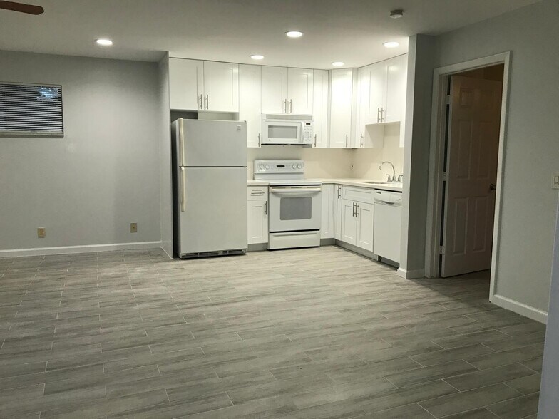 Building Photo - 11 Crossings Cir
