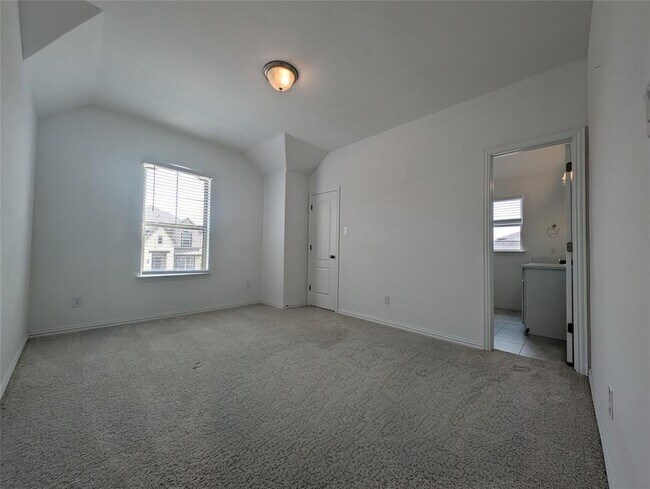 Building Photo - 1344 Ridge Runner Dr