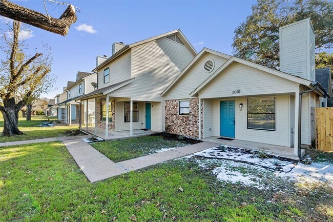 Building Photo - 3001 W Slaughter Ln