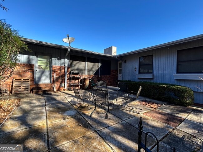 Building Photo - 1595 Timothy Rd