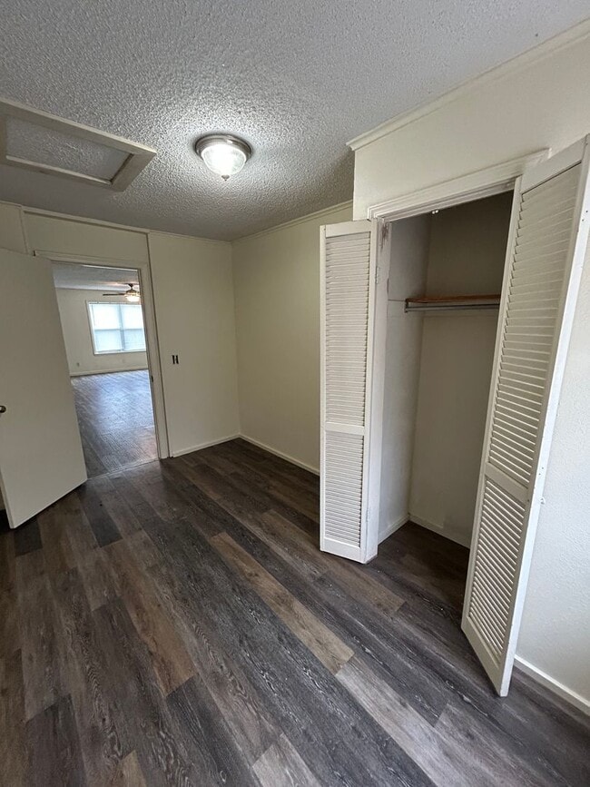 Building Photo - 1551 AR-247