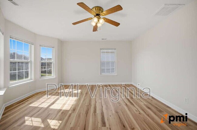 Building Photo - 831 Marshall Ave