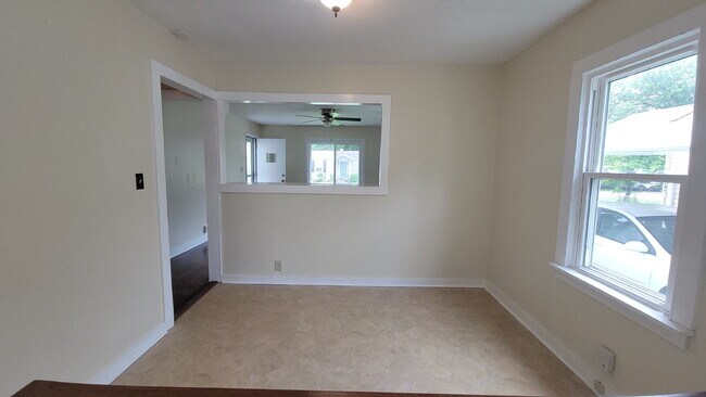 Building Photo - $500 off one month with 18 month lease.  "...