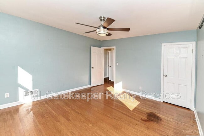 Building Photo - 5618 Leumas Rd