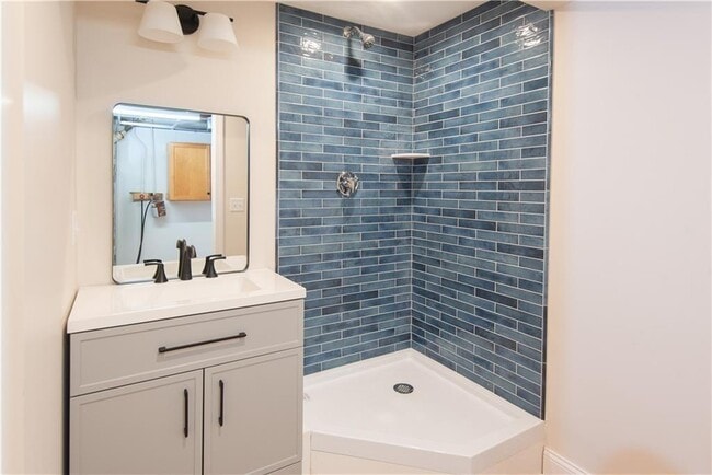 Building Photo - 5 Sherri Ln