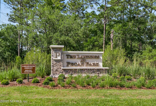 Building Photo - 14656 Macadamia Ln