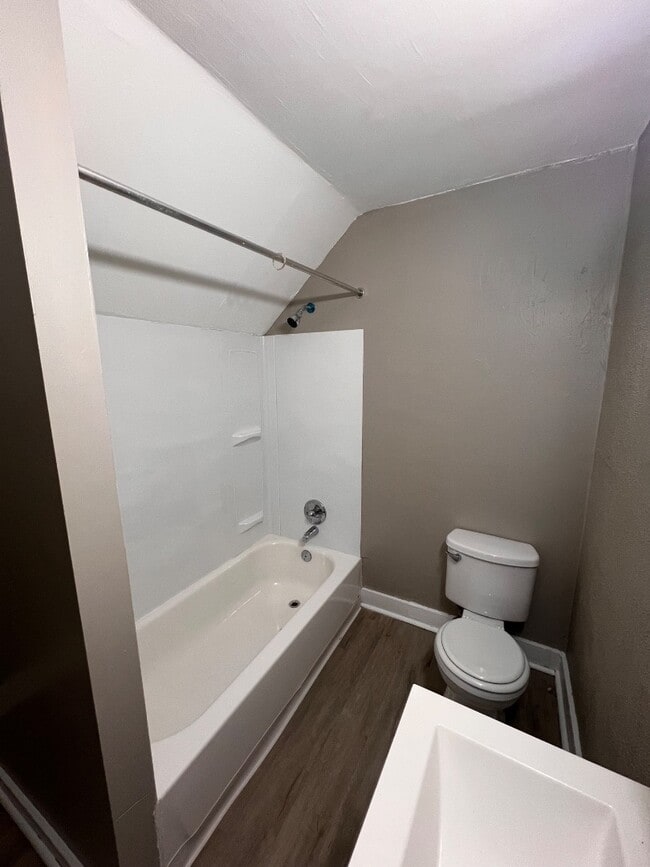 Building Photo - Fully Renovated 5-Bedroom, 2-Bath Single-Family — Driveway + Water, Sewer & Trash Covered