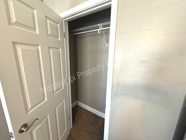 Building Photo - 3BR/2.5BA For Rent