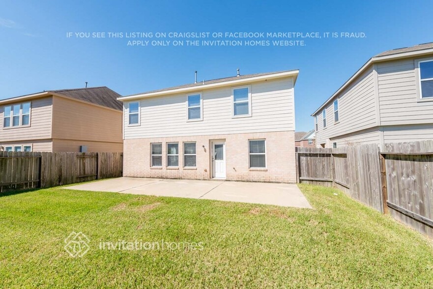 Building Photo - 3514 Barkers Crossing Ave