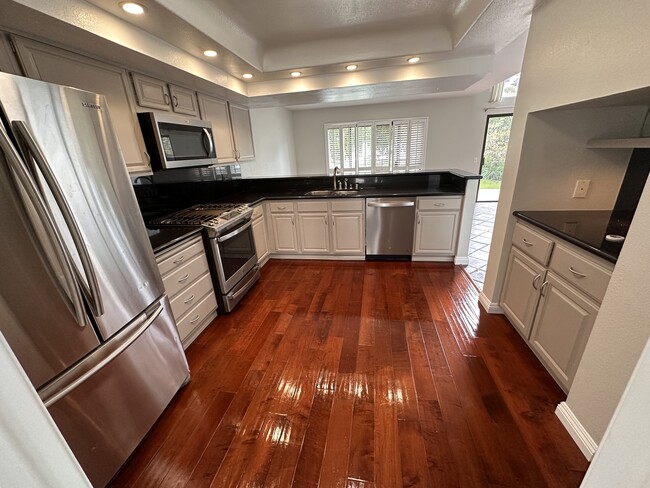 Kitchen - 1009 Santa Helena Park Ct