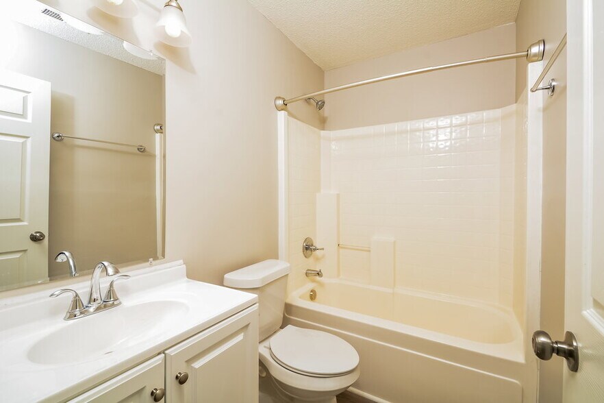 Building Photo - 5321 Botany Bay Dr
