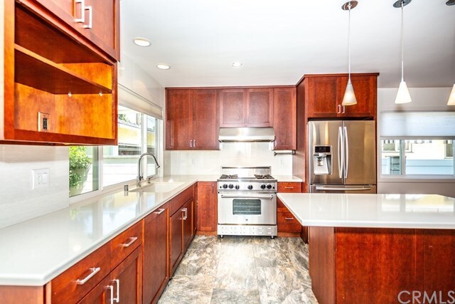 Building Photo - 3367 Roxanne Ave