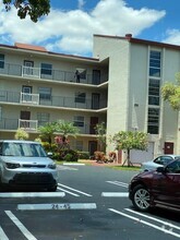 Building Photo - 25 Abbey Ln