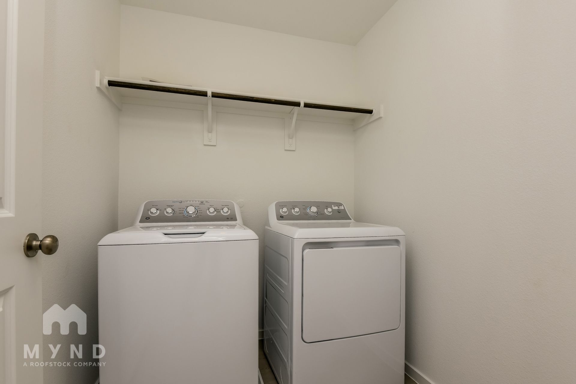 Building Photo - 2717 Ctr Crk Ln