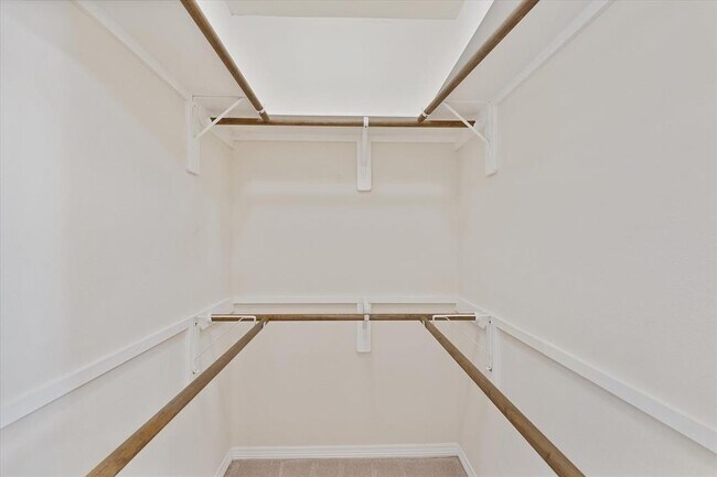 Building Photo - 5502 Lunia Ln