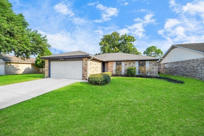 Primary Photo - 2318 Hearne Dr