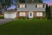 Building Photo - 2011 Brentwood Rd