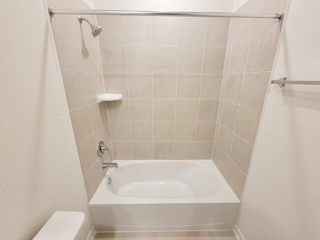 Building Photo - 2815 Lyra Ct