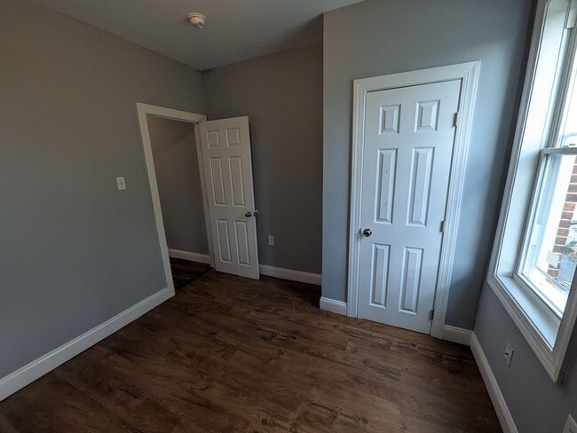 Building Photo - Beautiful Home - Cobbs Creek