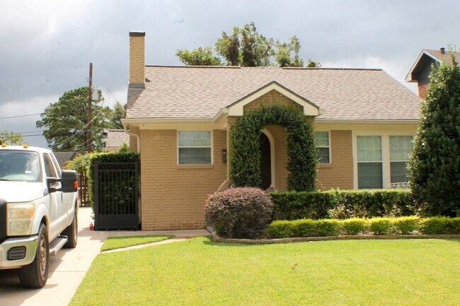 Primary Photo - 8234 Bonner Dr