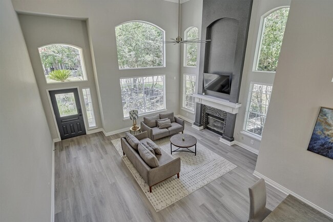 Building Photo - 38 Larks Aire Pl