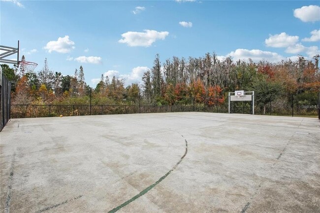 Building Photo - 1695 Ludington Ave