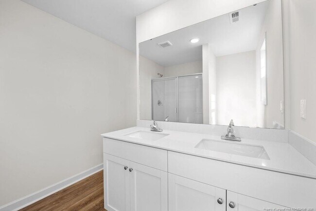 Building Photo - 544 Ashley Hts Dr
