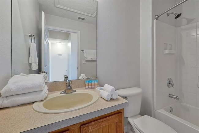 Building Photo - 8591 Bay Lilly Loop