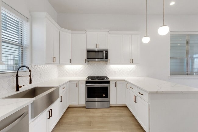 Building Photo - 1526 Chestnut St