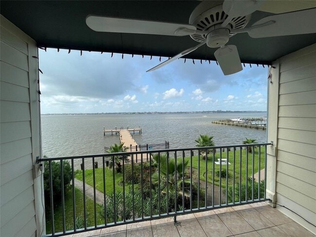 Building Photo - 4001 E NASA Pkwy