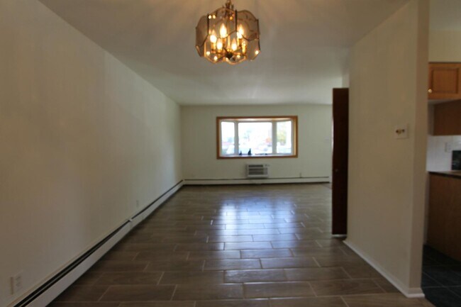 Building Photo - 8244 Woolston Ave